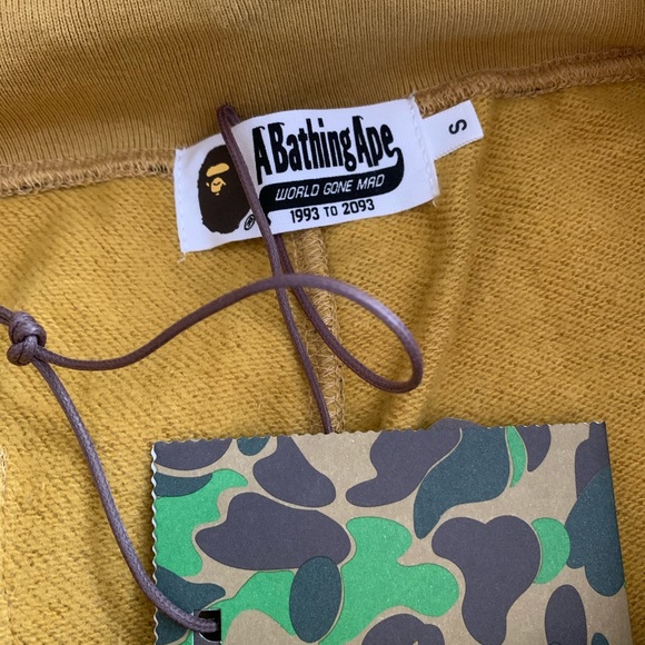 Bape OG Yellow Camo Sweatpants / Joggers - Picture 3 of 6